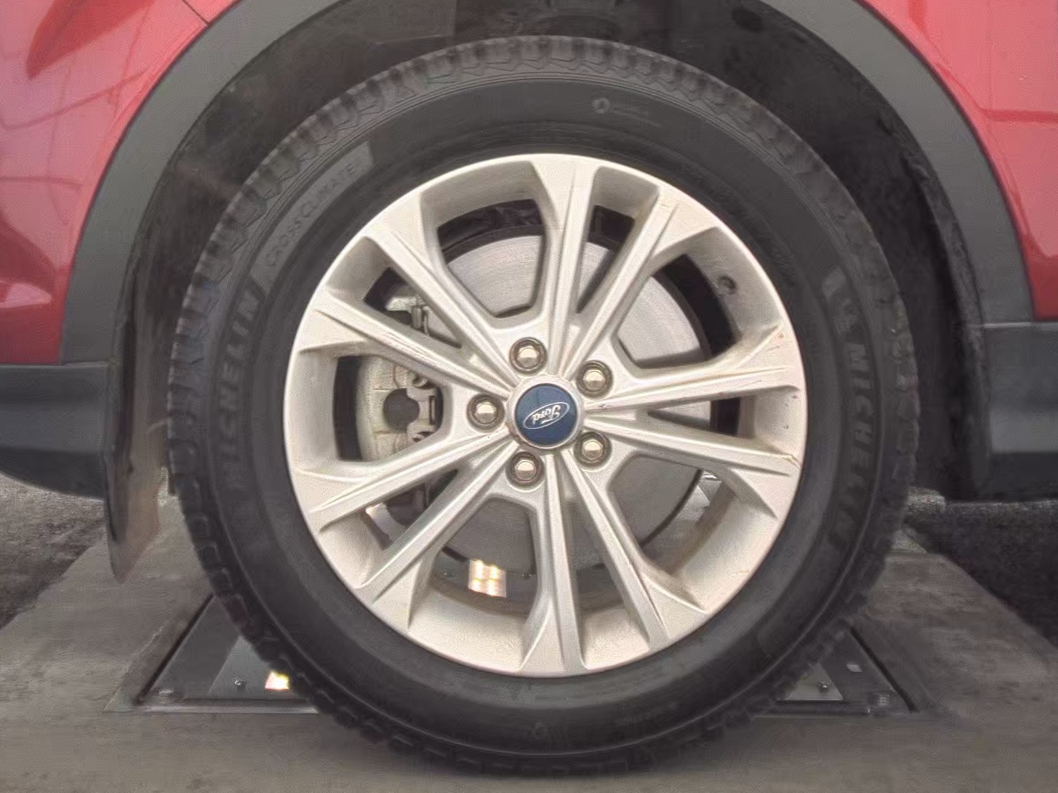 FORD ESCAPE - 10