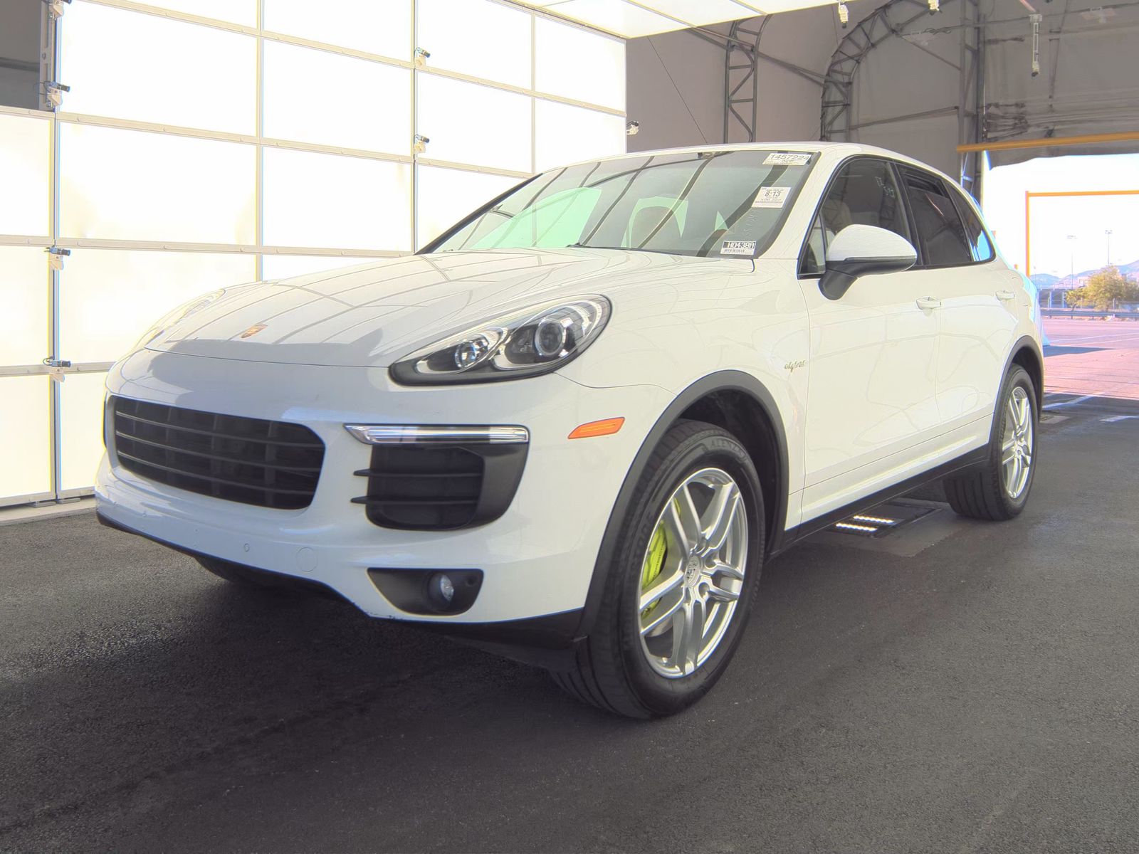 PORSCHE CAYENNE - 1