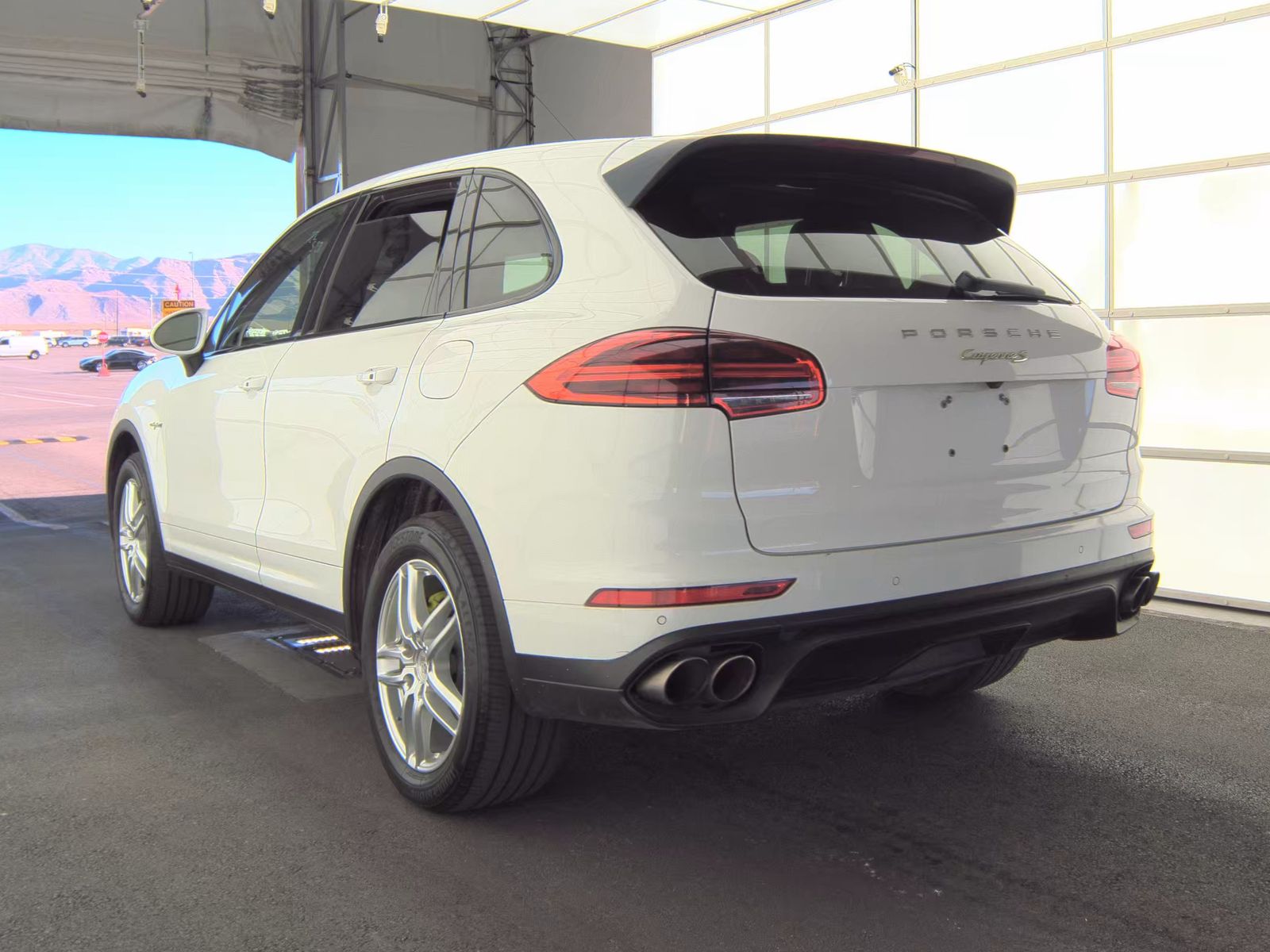 PORSCHE CAYENNE - 9