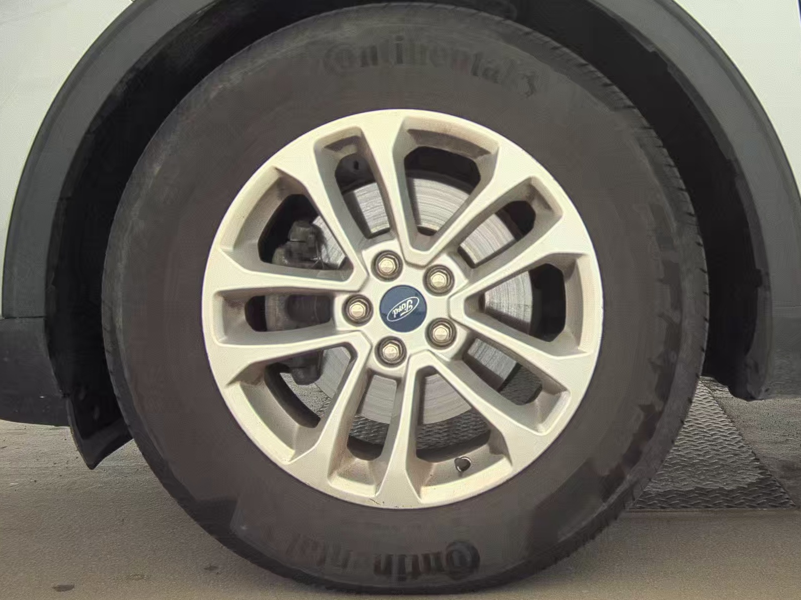 FORD ESCAPE - 10