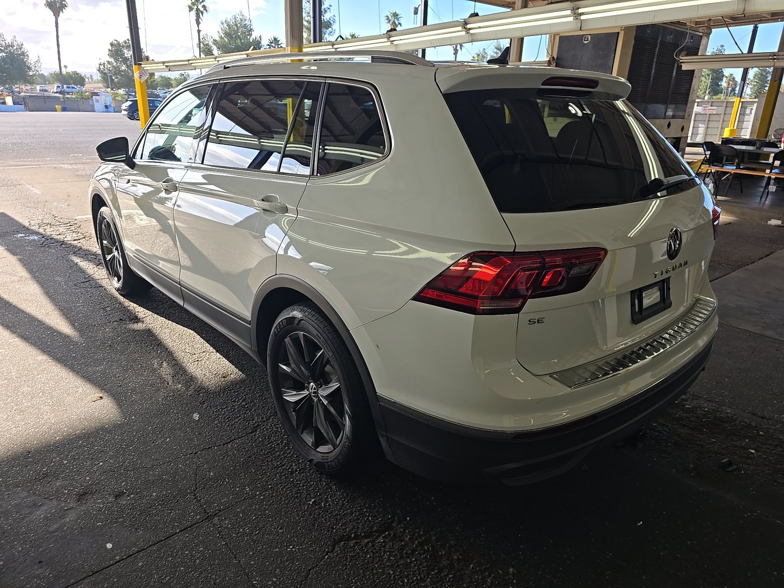 2022 Volkswagen Tiguan 2.0T SE FWD