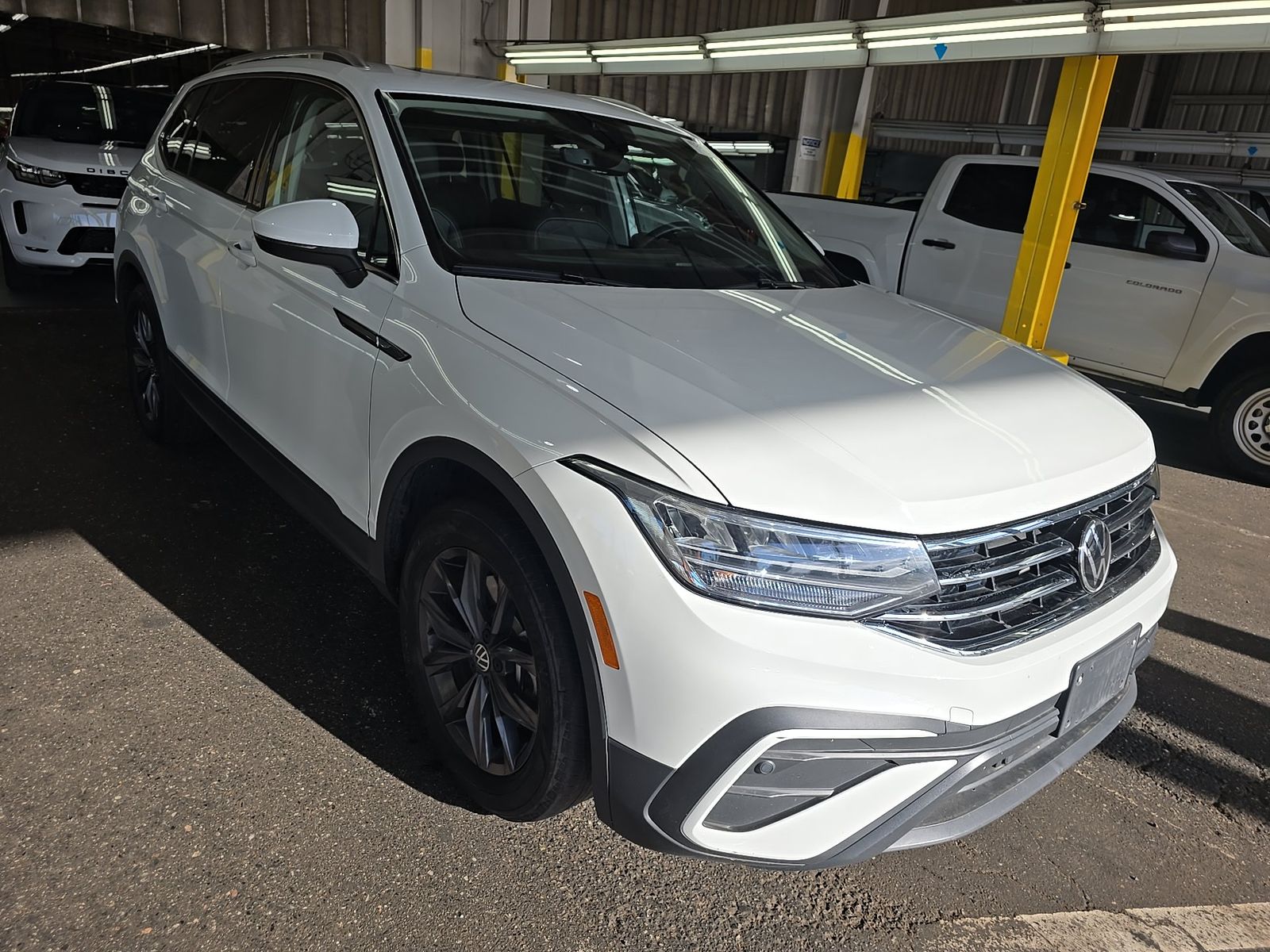 2022 Volkswagen Tiguan 2.0T SE FWD