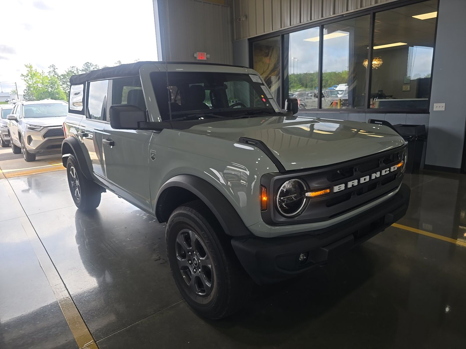 FORD BRONCO - 4