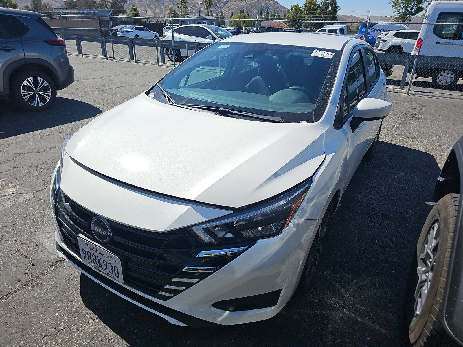 NISSAN VERSA - 1