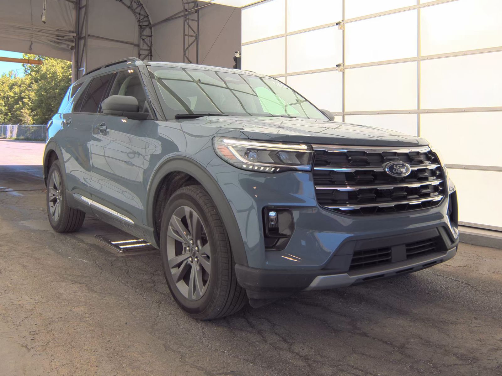 FORD EXPLORER - 5