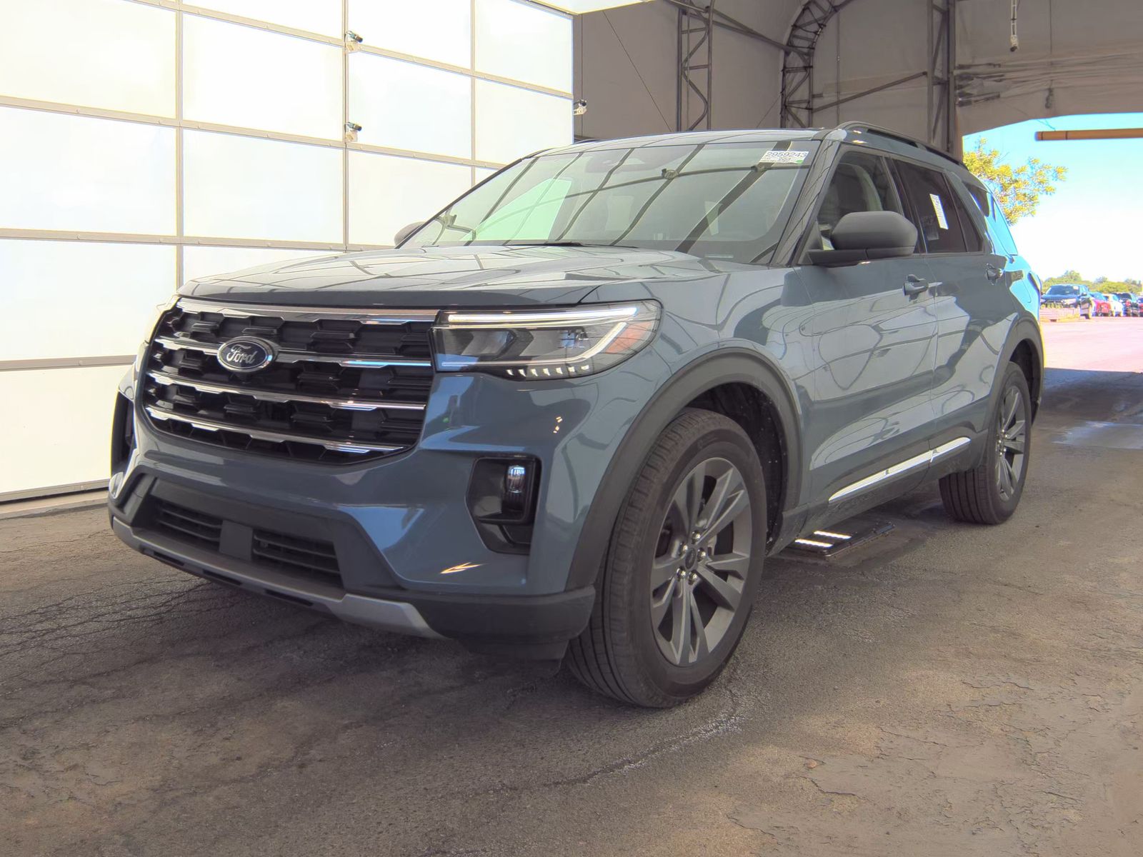 FORD EXPLORER - 1