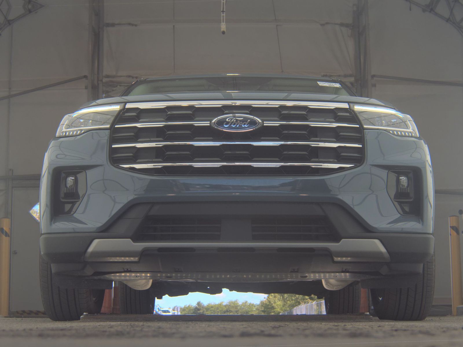 FORD EXPLORER - 4