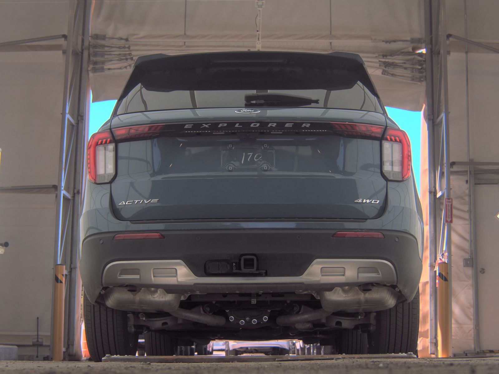 FORD EXPLORER - 8