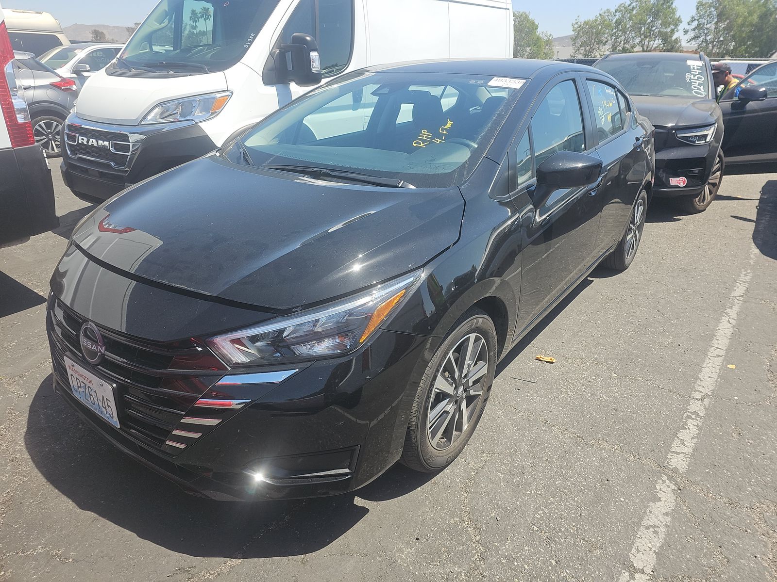 NISSAN VERSA - 1