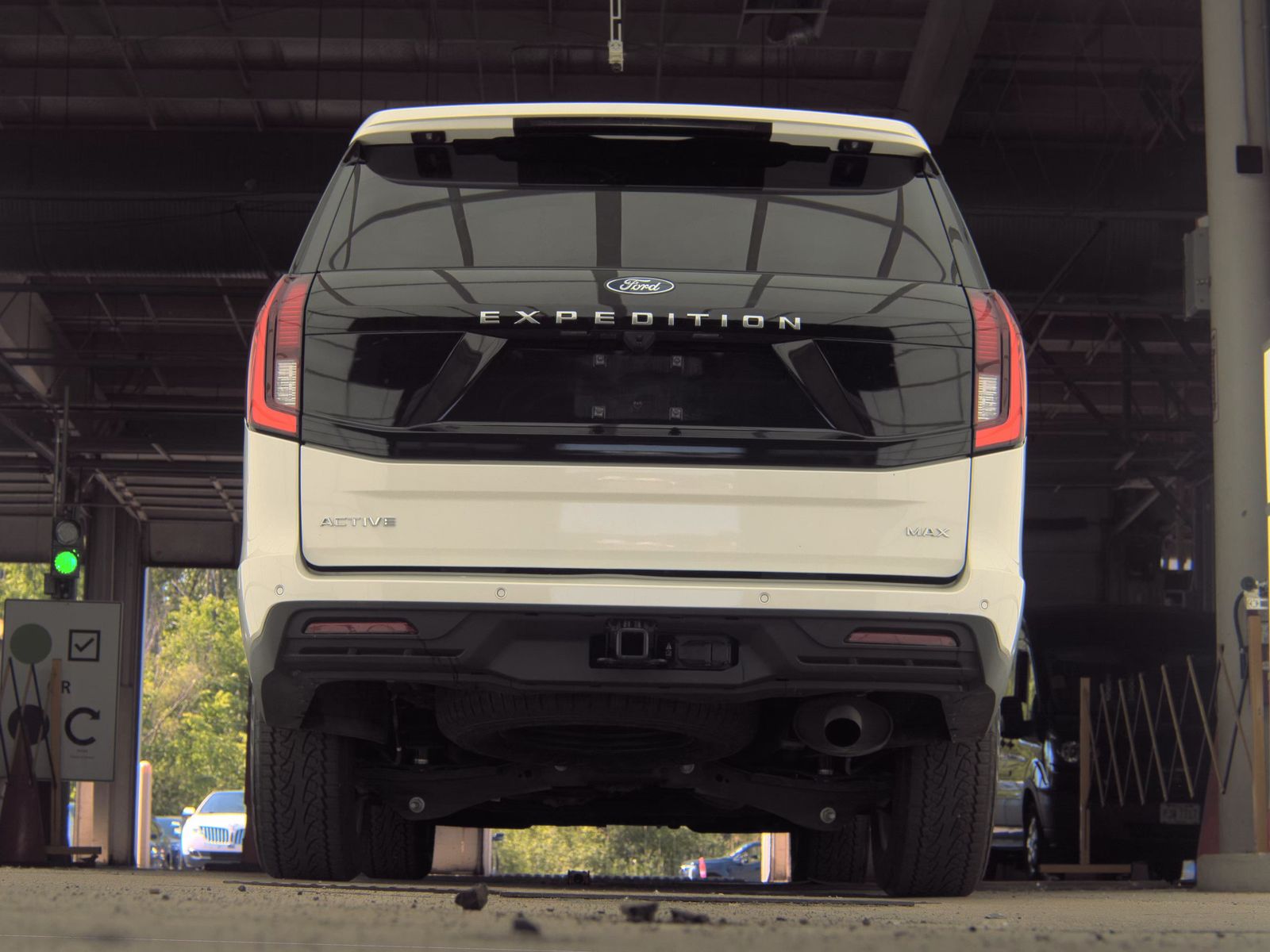 FORD EXPEDITION MAX - 8