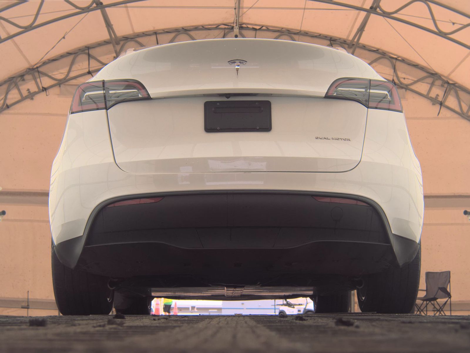 TESLA MODEL Y - 8
