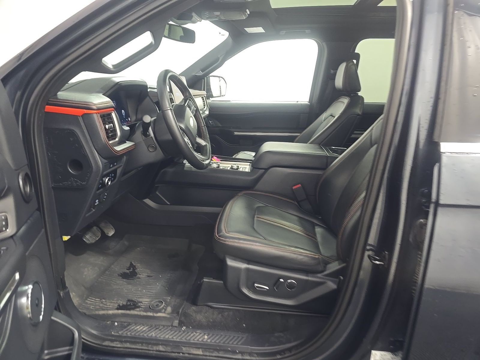 FORD EXPEDITION - 8