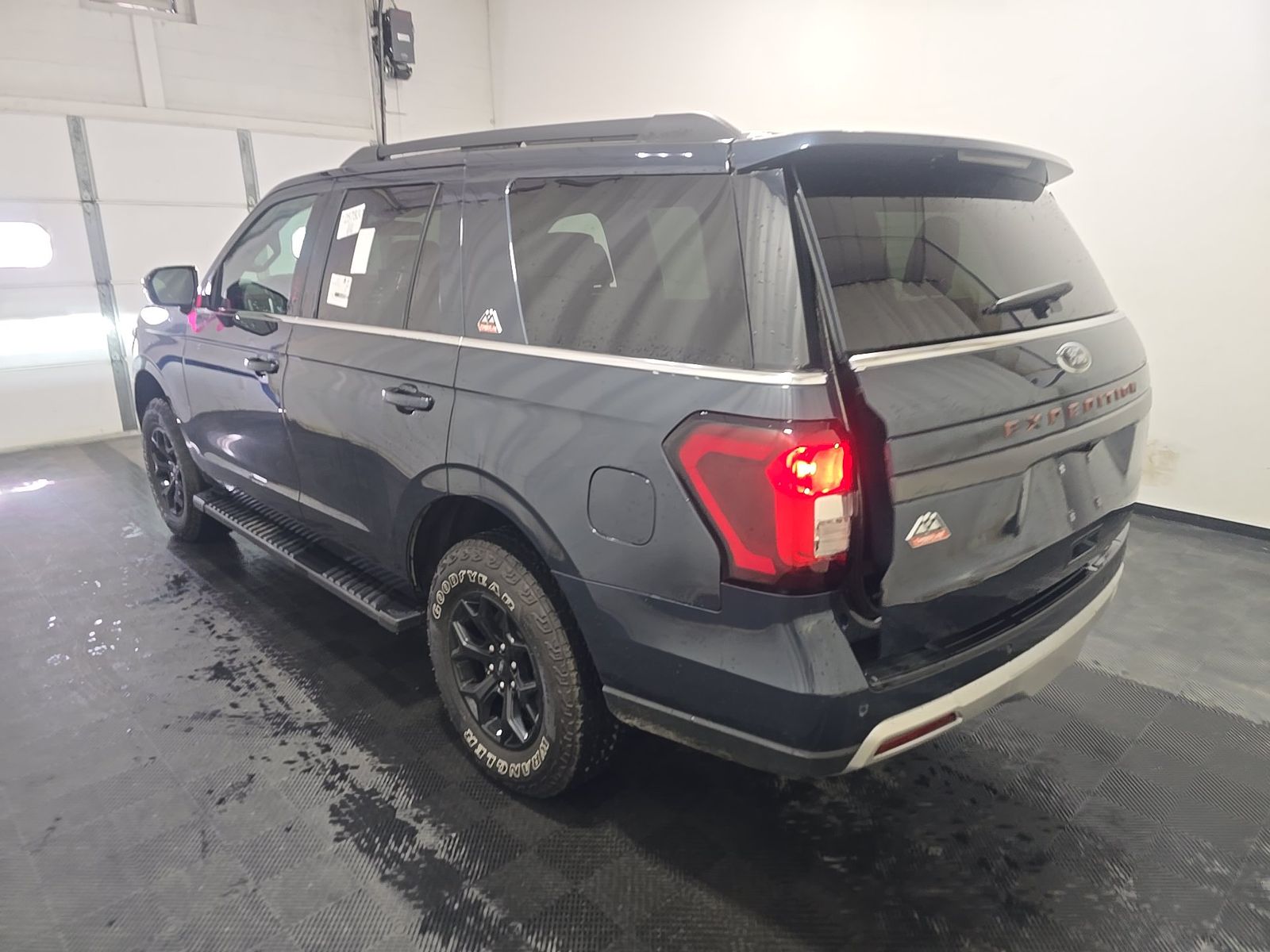 FORD EXPEDITION - 7