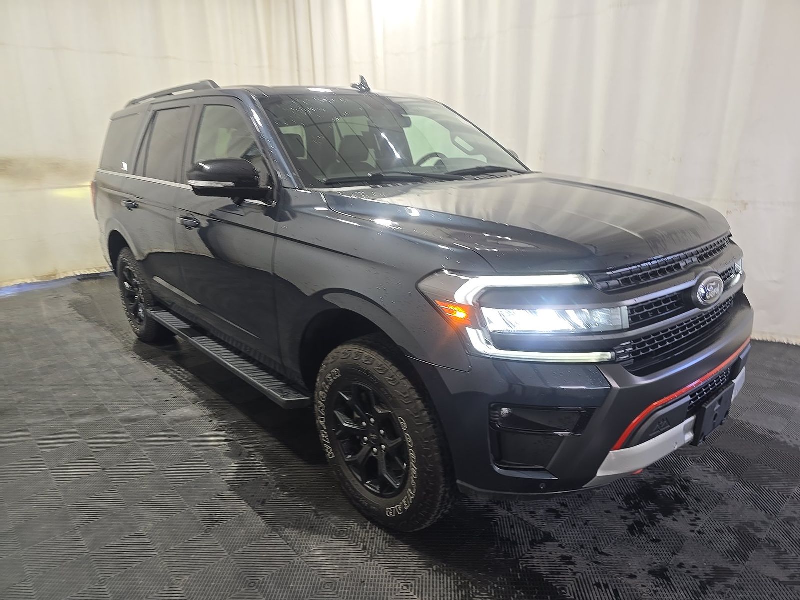 FORD EXPEDITION - 4