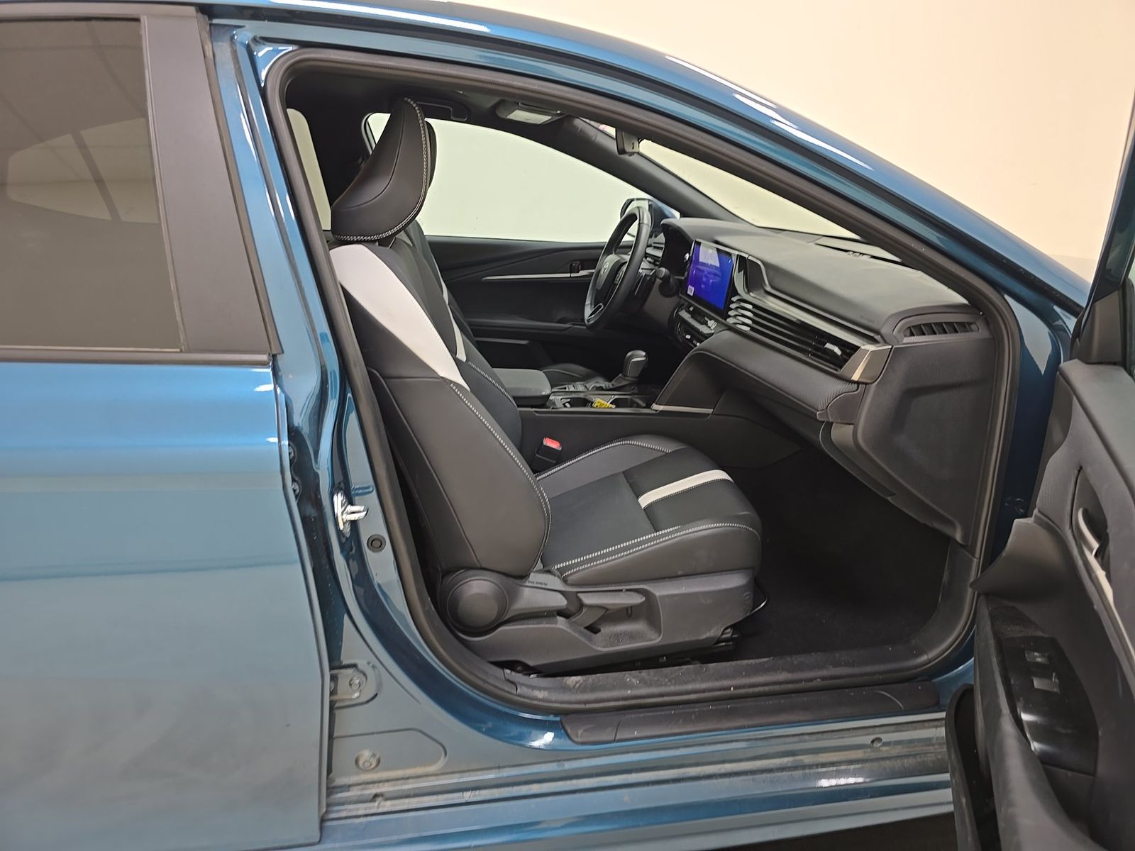 TOYOTA CAMRY - 9