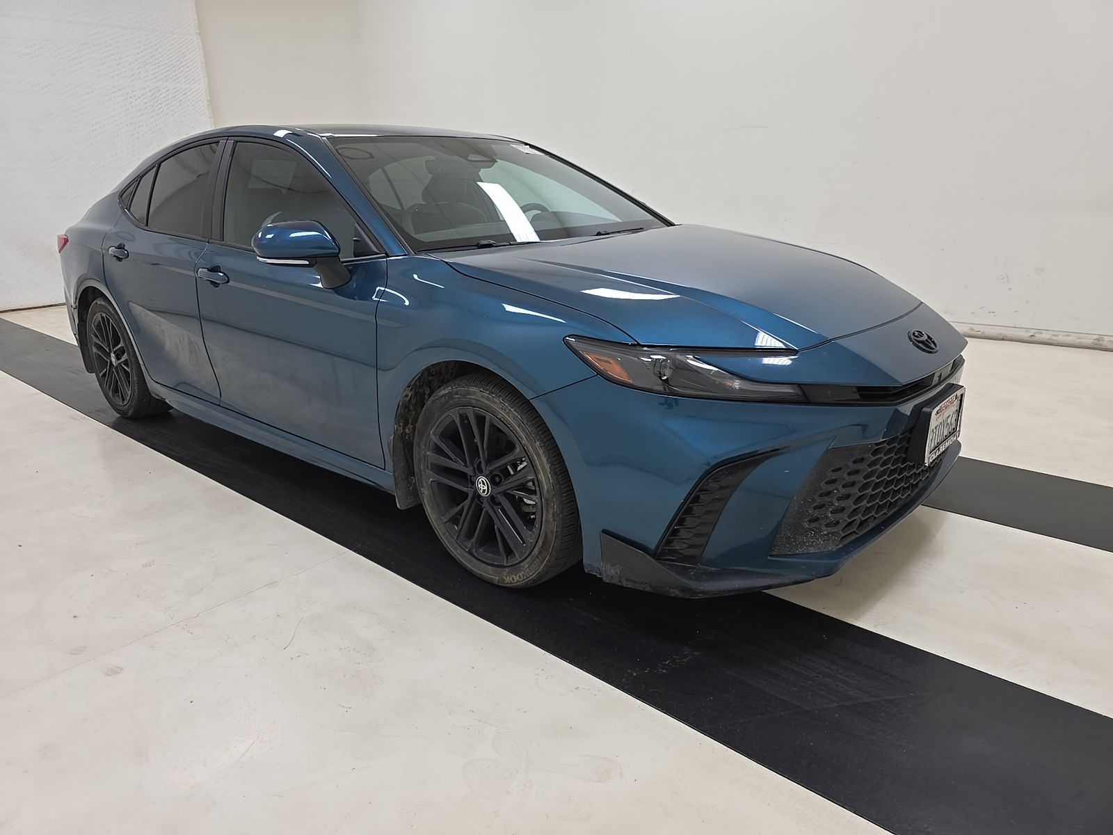 TOYOTA CAMRY - 4