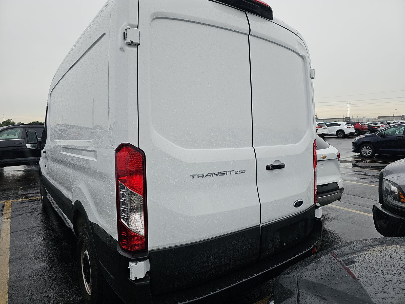 FORD TRANSIT 250 - 6