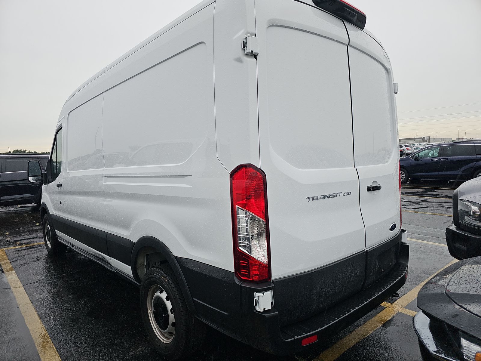 FORD TRANSIT 250 - 7