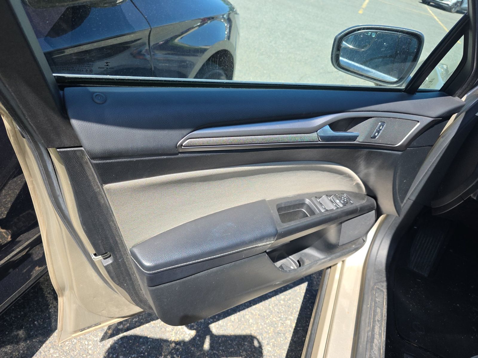 FORD FUSION - 10