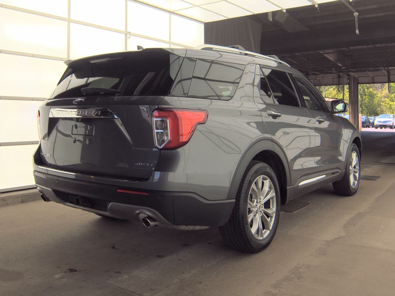 FORD EXPLORER - 6
