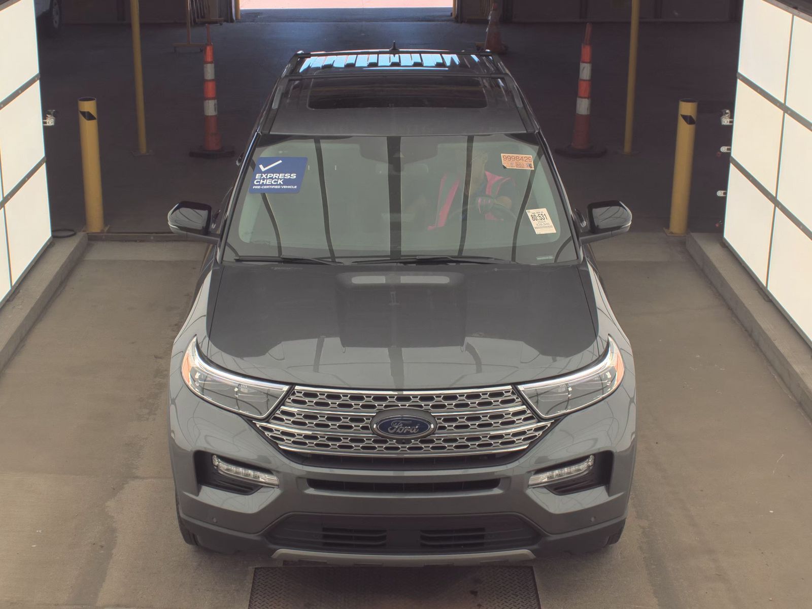 FORD EXPLORER - 3