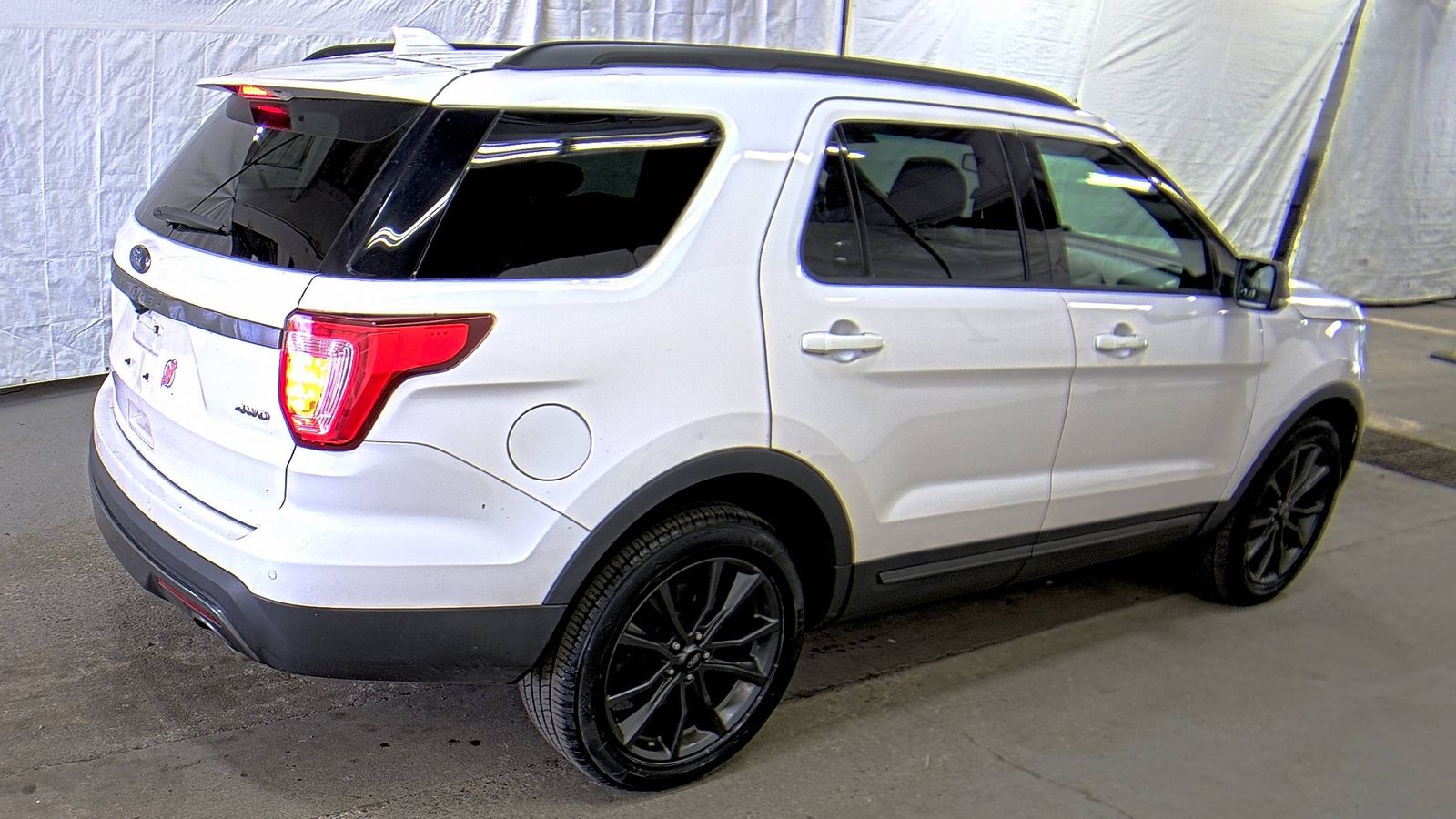 FORD EXPLORER - 5