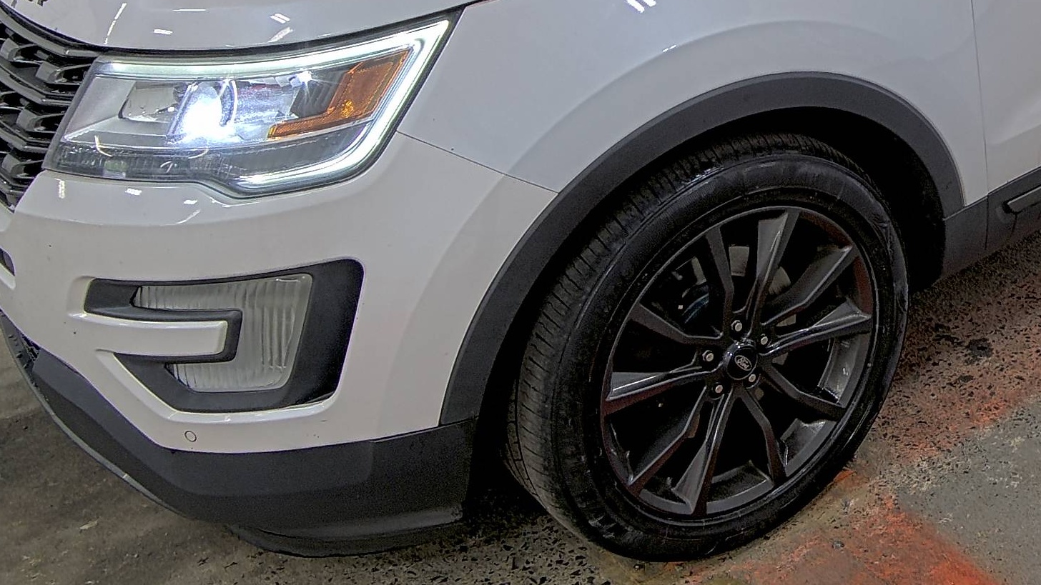 FORD EXPLORER - 8