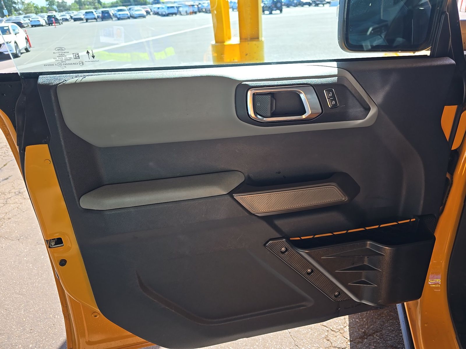 FORD BRONCO - 10