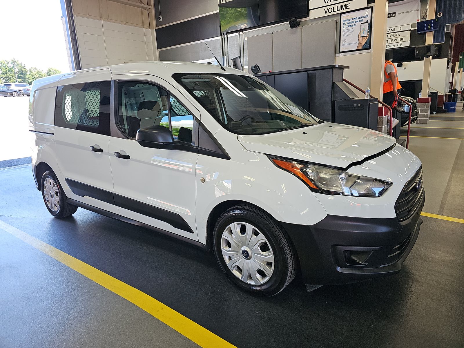 FORD TRANSIT CONNECT - 4