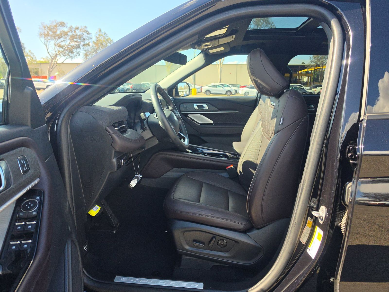 FORD EXPLORER - 8