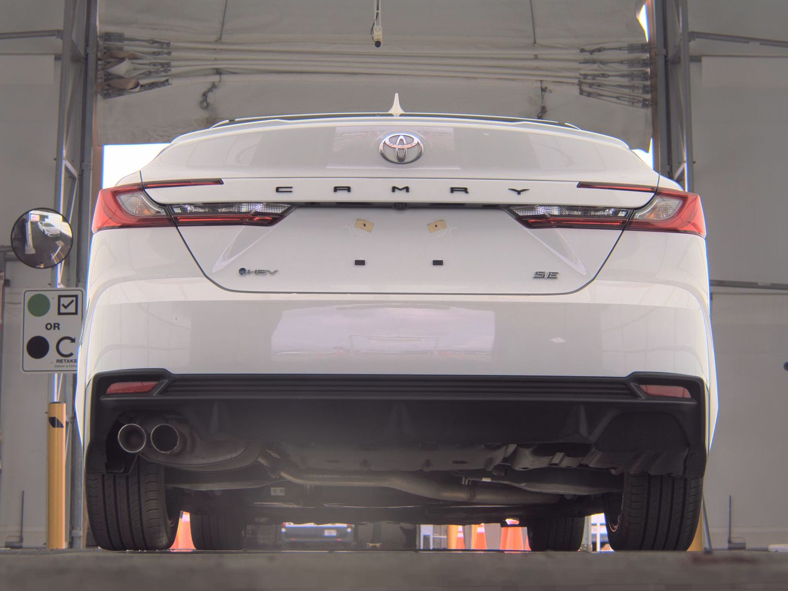 TOYOTA CAMRY - 8