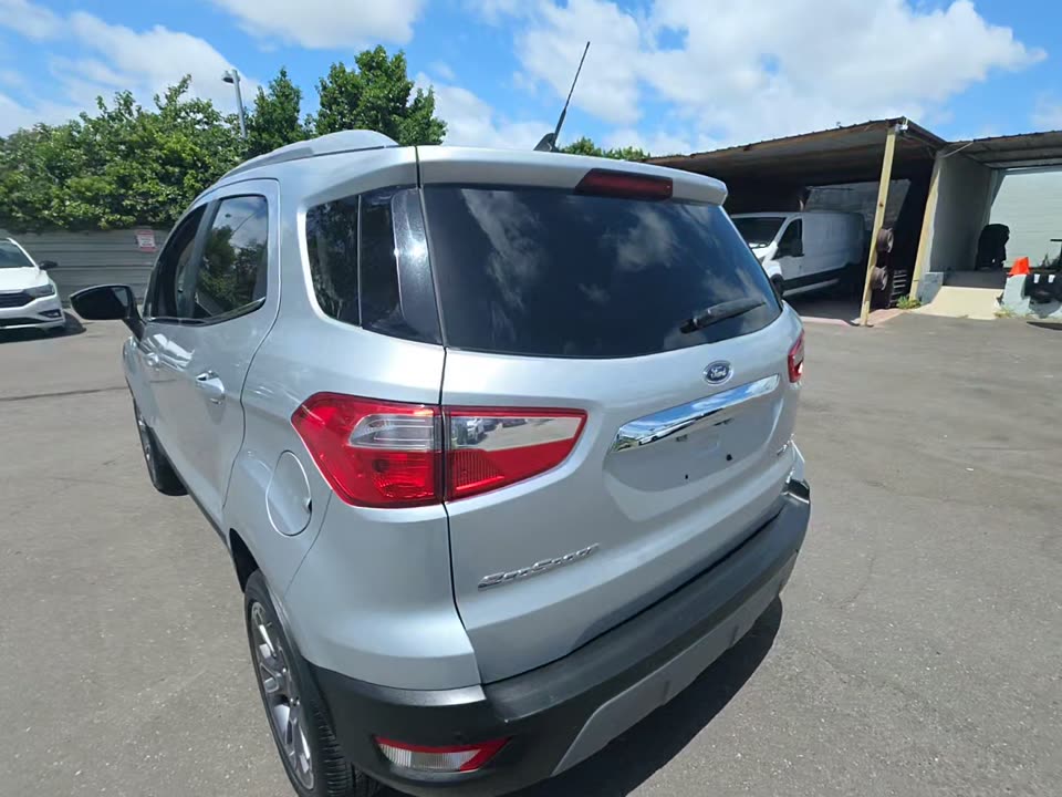 FORD ECOSPORT - 7