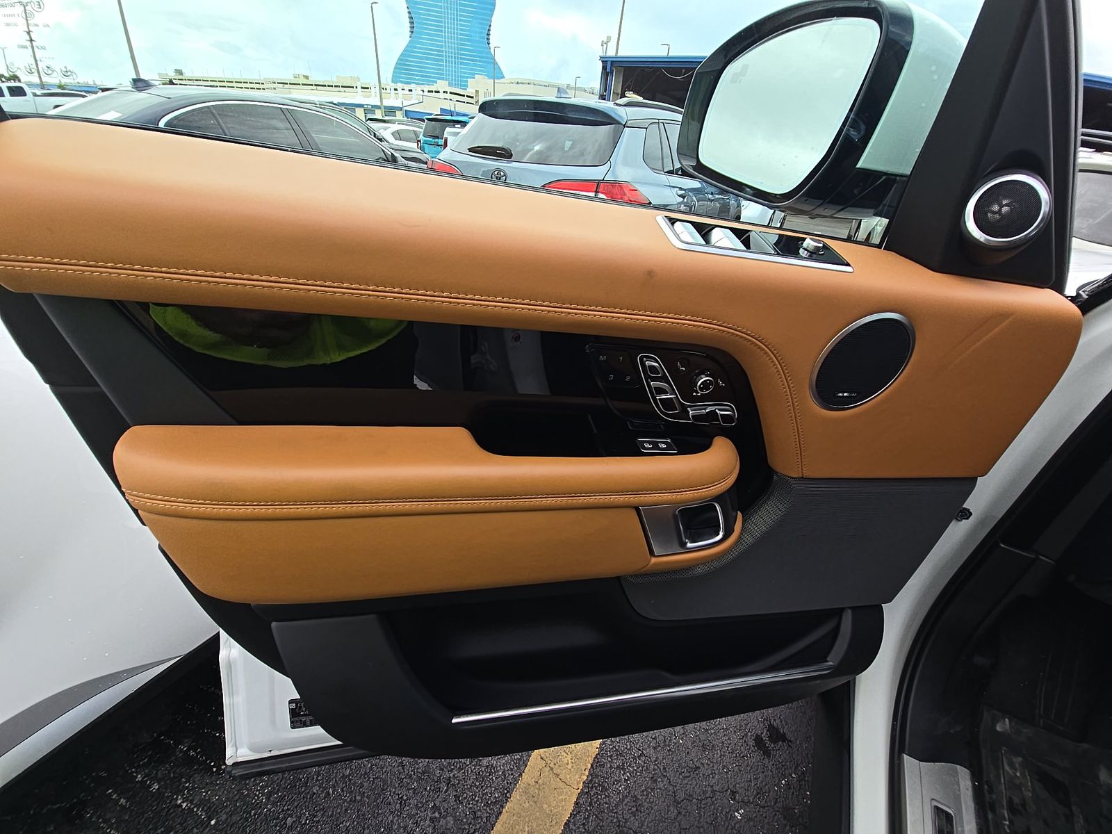 LAND ROVER RANGE ROVER - 10