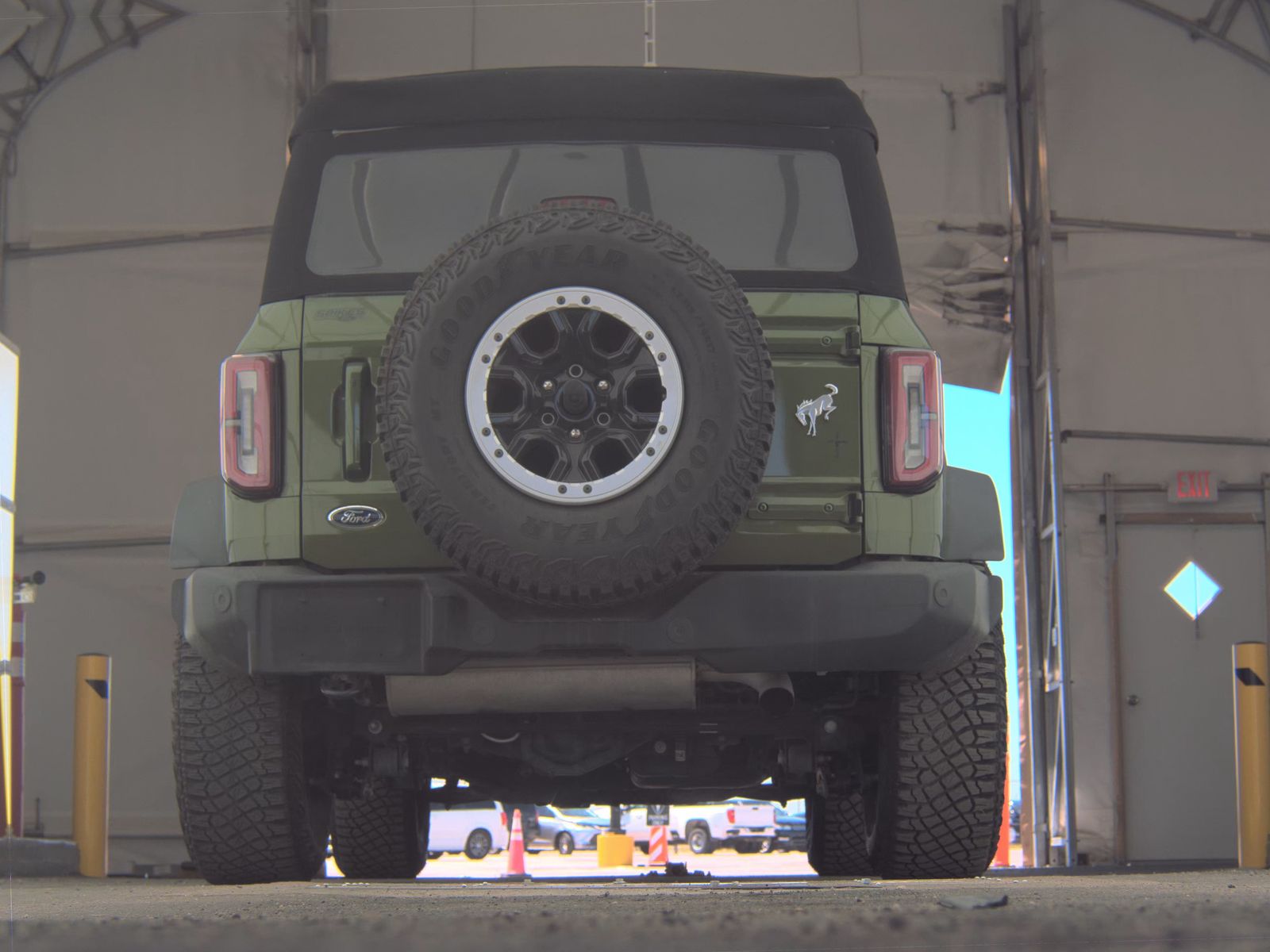 FORD BRONCO - 8