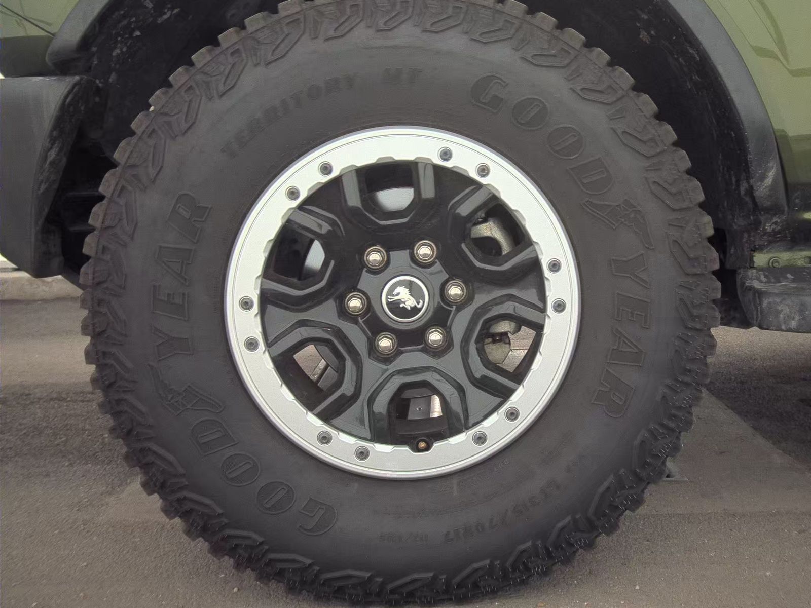 FORD BRONCO - 10