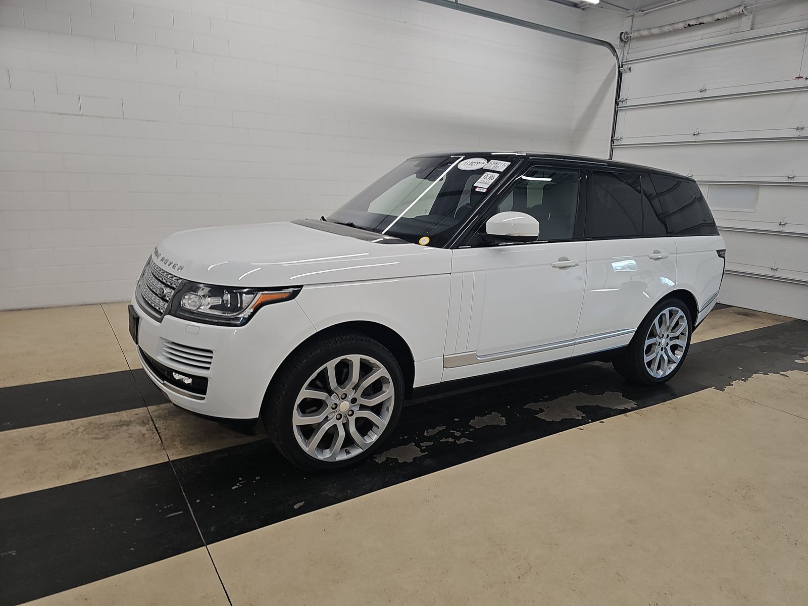 2015 Land Rover Range Rover V8 Supercharged Limited Edition's photo