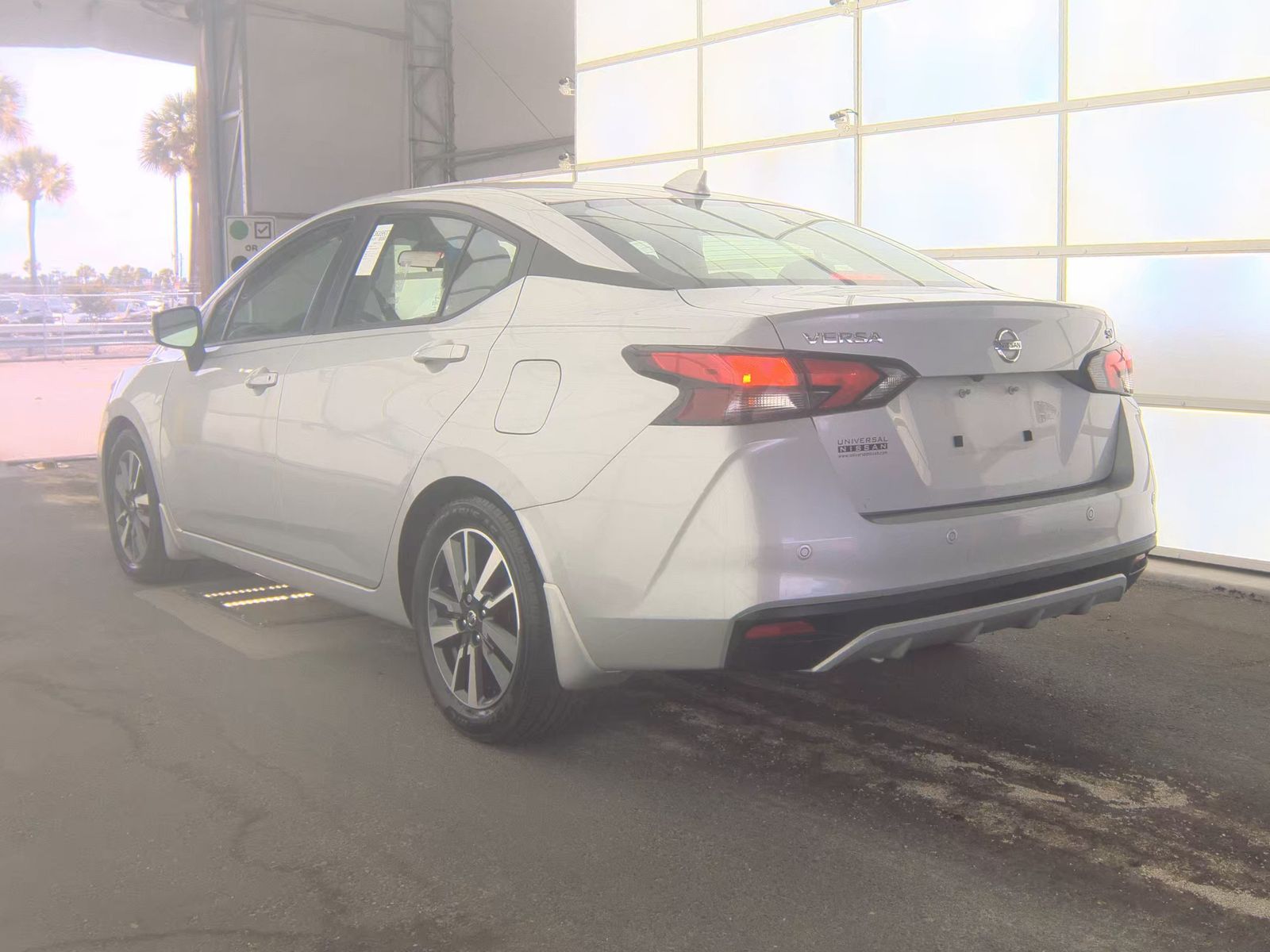 NISSAN VERSA - 7
