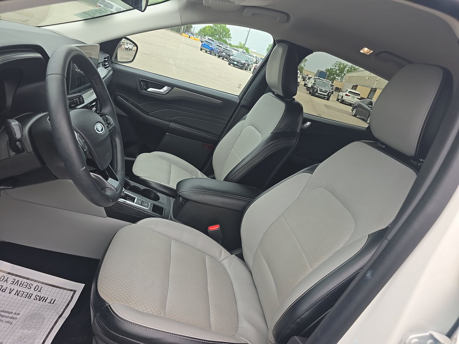 FORD ESCAPE - 8