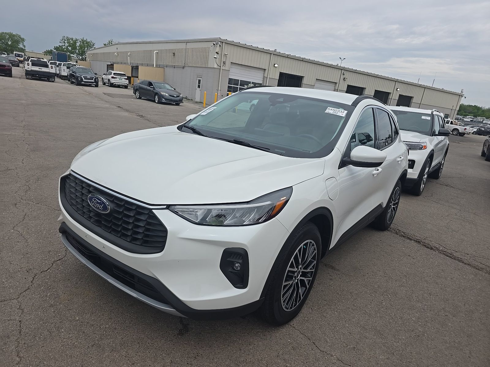 FORD ESCAPE - 1
