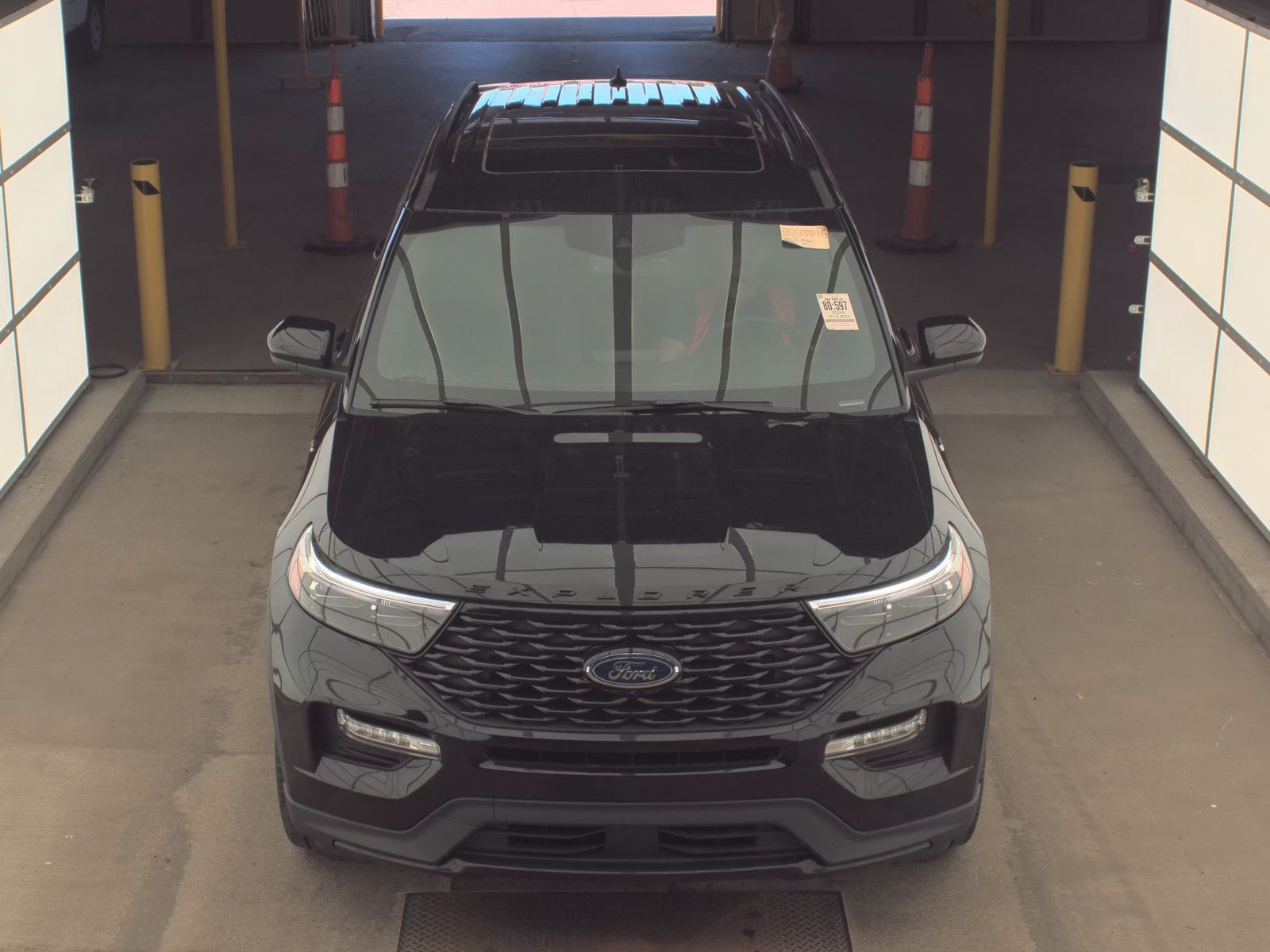 FORD EXPLORER - 3