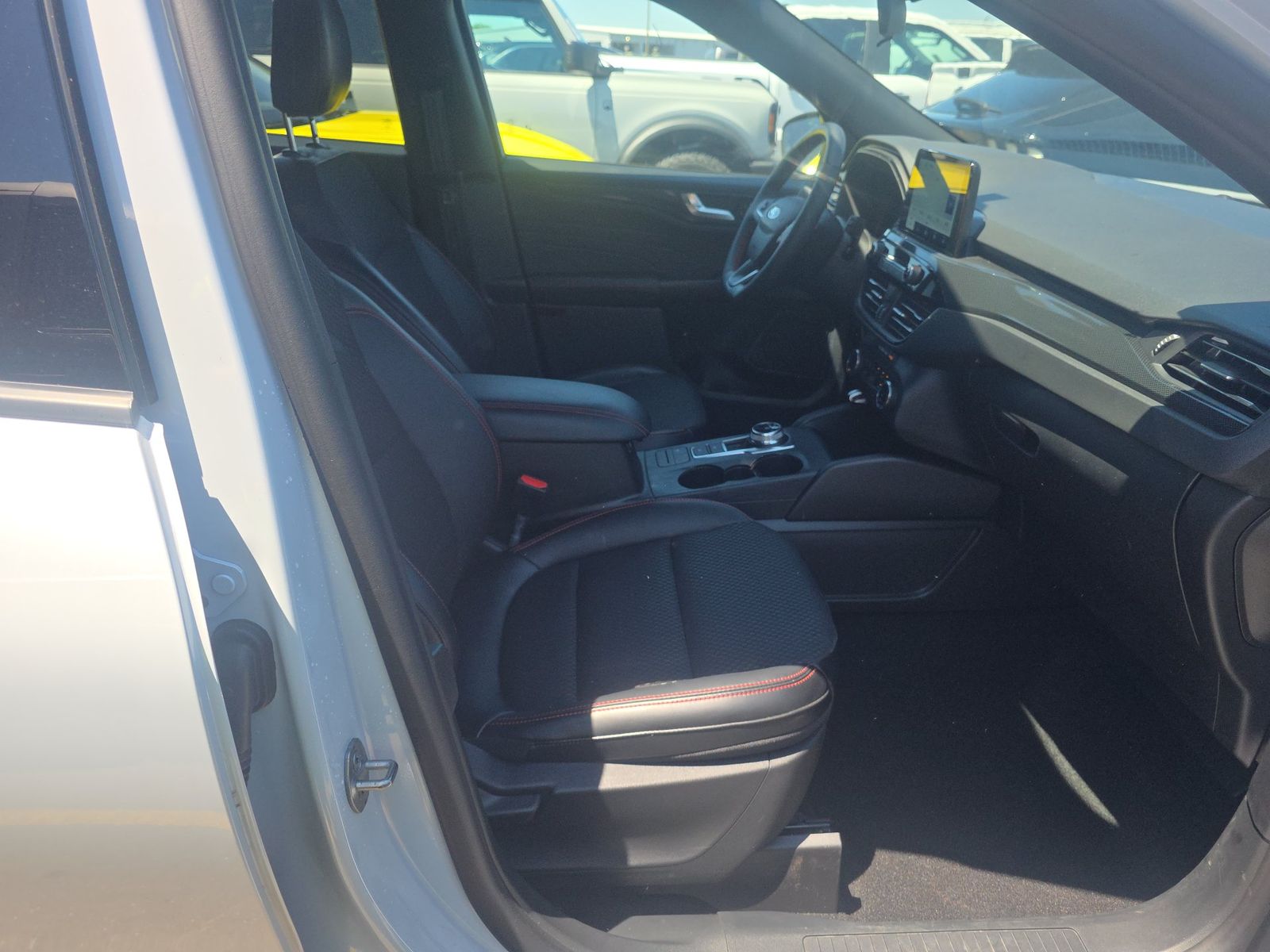 2025 Ford Escape Hybrid ST-Line Select AWD