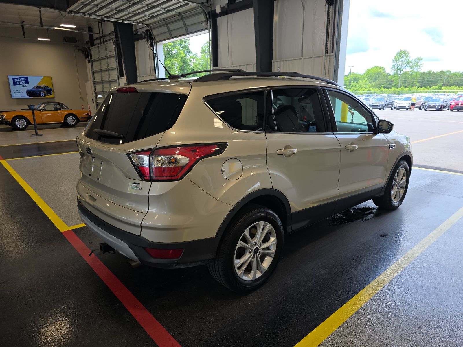FORD ESCAPE - 5