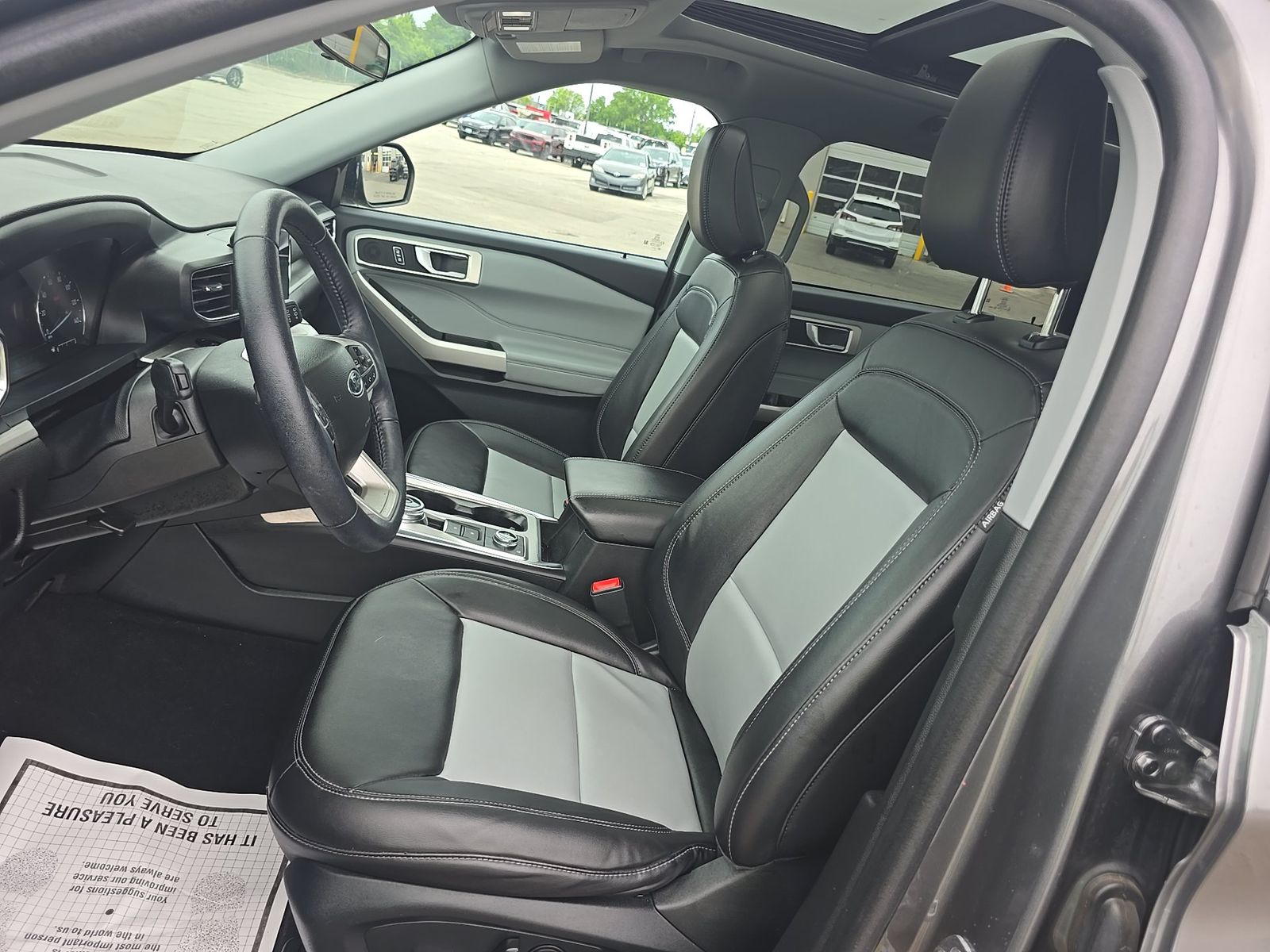 FORD EXPLORER - 8