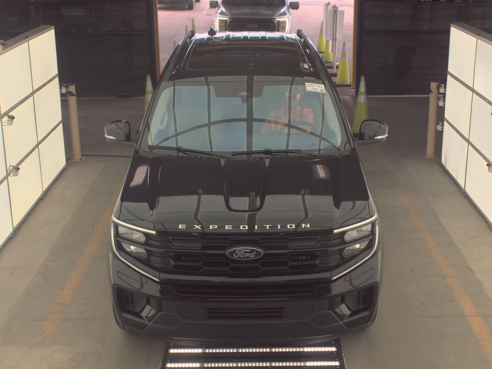FORD EXPEDITION - 3