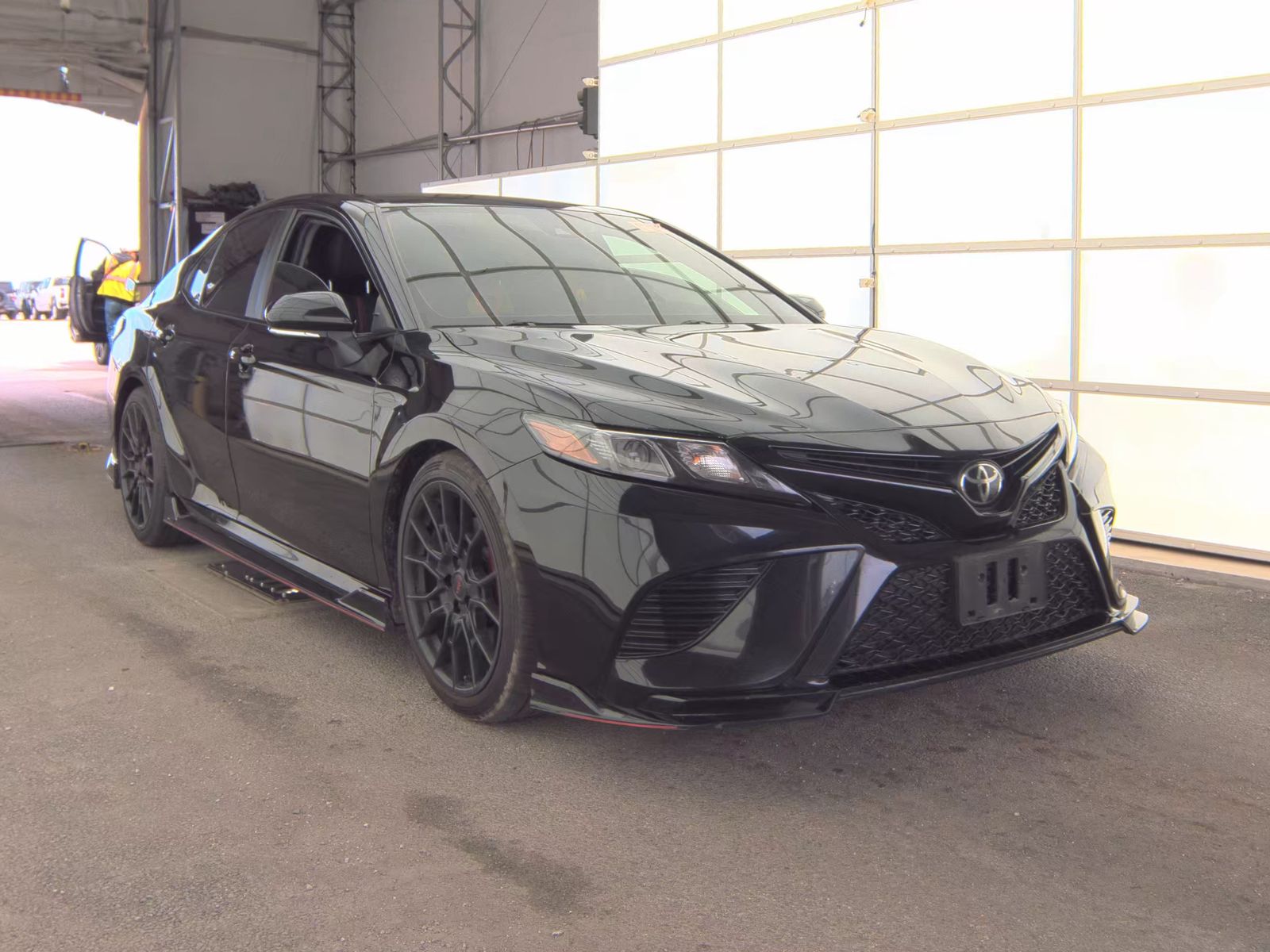 TOYOTA CAMRY - 4