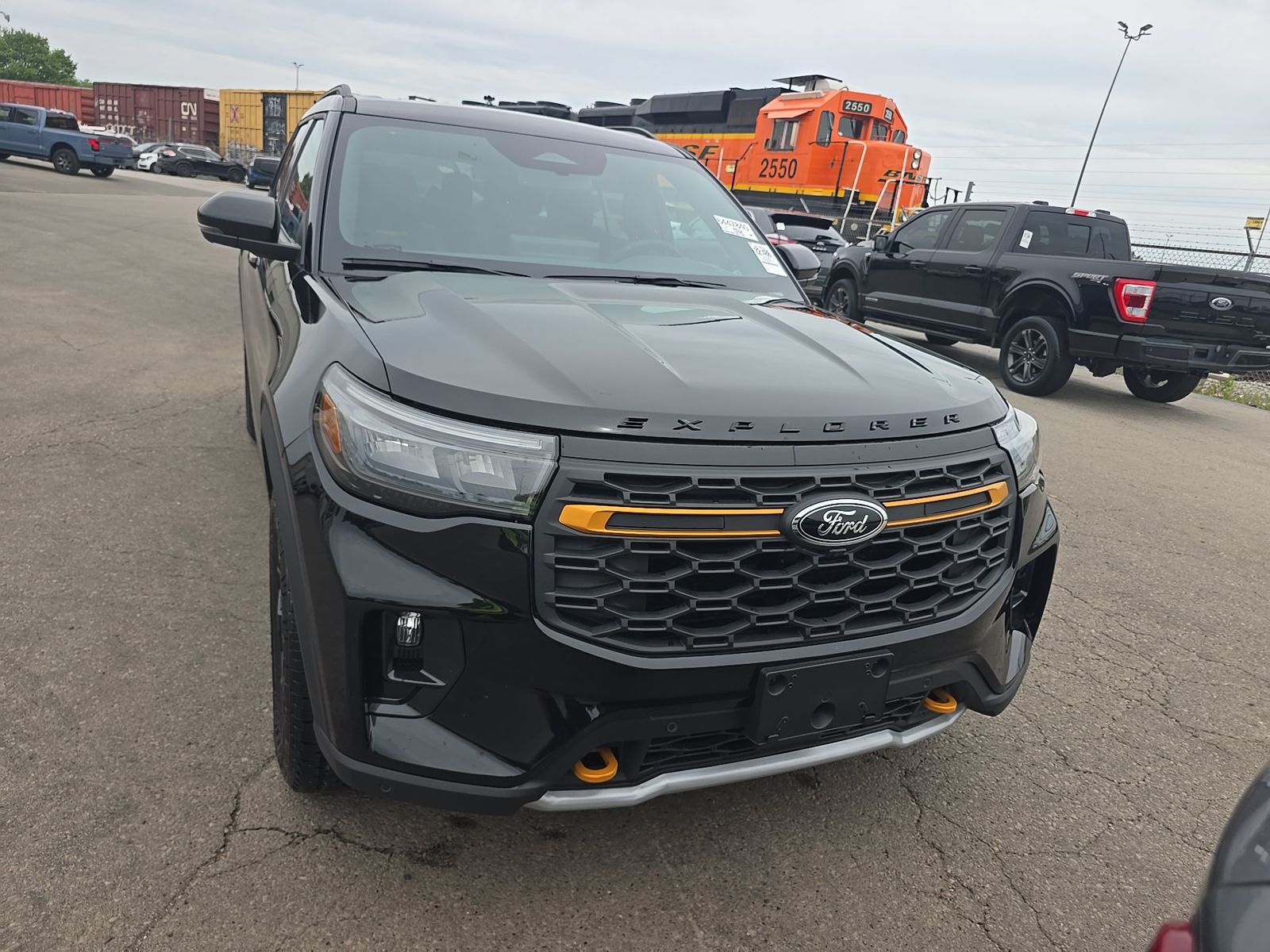 FORD EXPLORER - 3