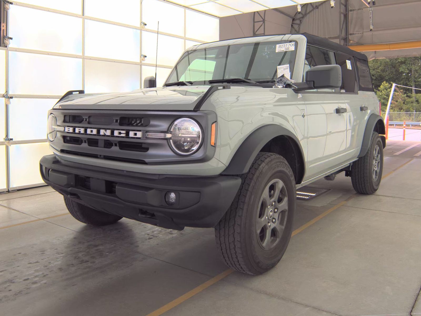 FORD BRONCO - 1