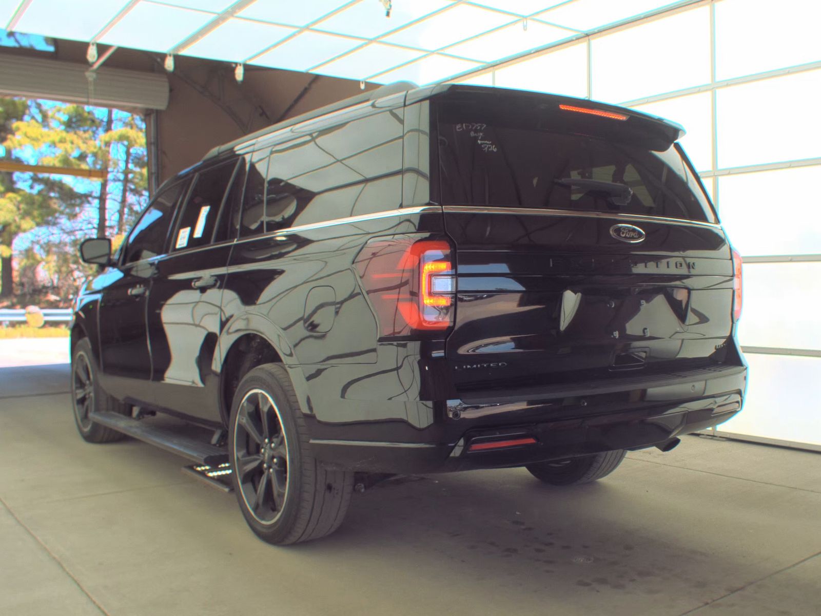 FORD EXPEDITION MAX - 9