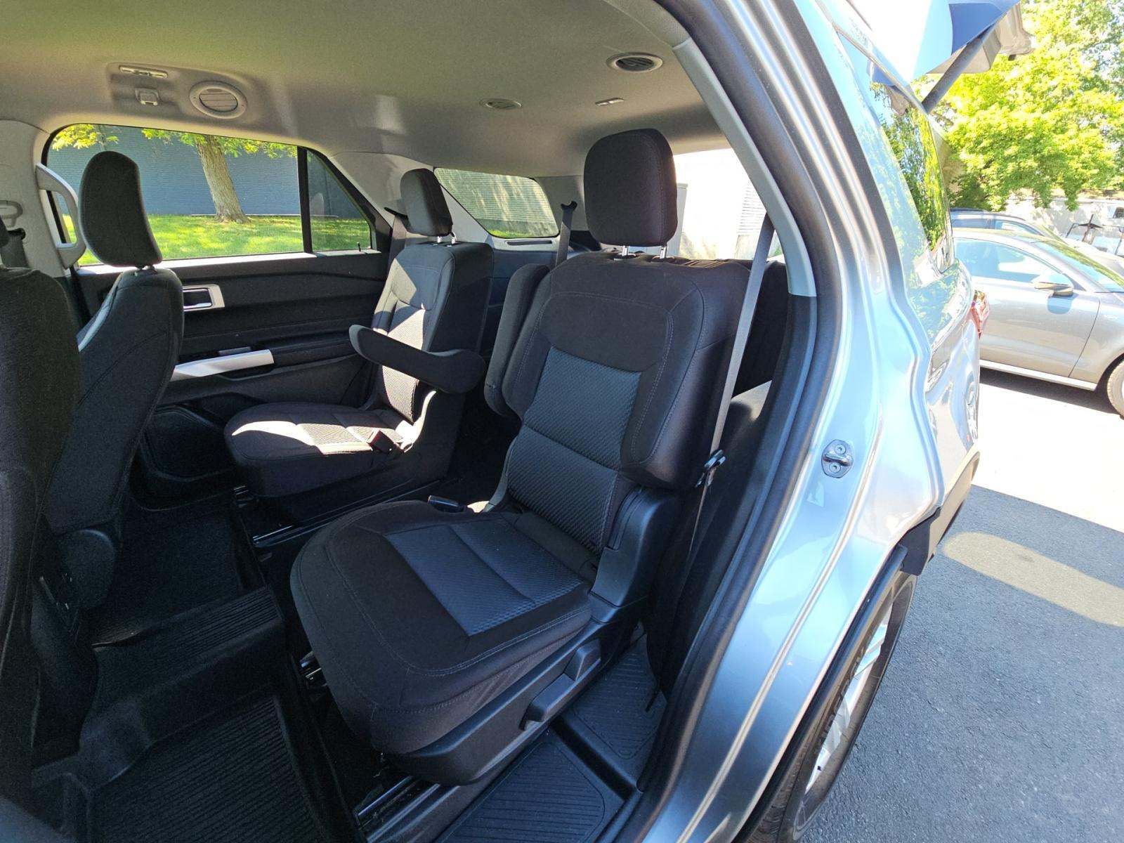 FORD EXPLORER - 8