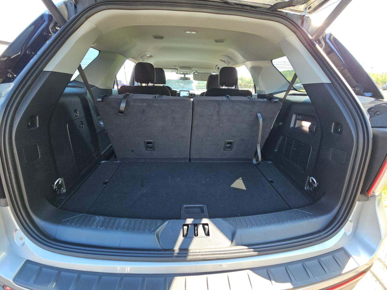 FORD EXPLORER - 10